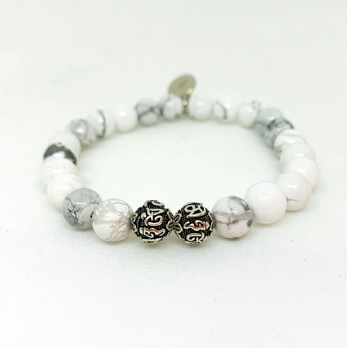 White Howlite Stone Silver Bead Bracelet (8 MM)